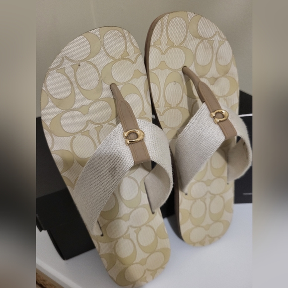 Coach Zoe webbed flip flop - Picture 3 of 4